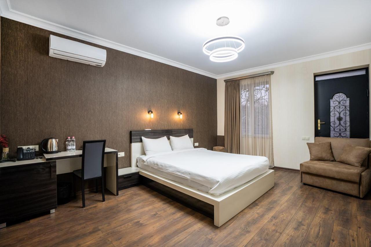 Siberia Hotel Tiflis Oda fotoğraf